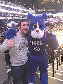 Franklin the Dog with a fan at 2015 NBA All-Star Weekend Franklin the Dog.jpg