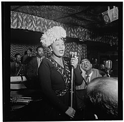 Gottlieb, William P. - The Library of Congress - Portrait of Ella Fitzgerald, Dizzy Gillespie, Ray Brown, Milt (Milton) Jackson, and Timmie Rosenkrantz, Downbeat, New York, N.Y., ca. Sept. 1947 (pd).jpg