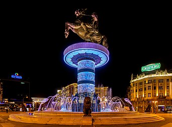 Estátua equestre, Praça Macedônia, Skopie, República da Macedônia. (definição 4 594 × 3 385)