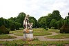 Ensemble van het kasteel van La Berlière, de dreef, de Franse tuin, de vijver, de boerderij en het park (S)