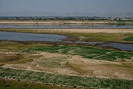 Der mäandernde Irrawaddy am Ende der Trockenzeit im März 2016, zu sehen sind die ausgedehnten Sandbänke an den Ufern, von Bagan, Blick nach Norden gerichtet