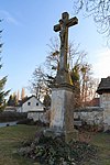 Krucifix, před severní branou hřbitova u kostela sv. Bartoloměje v Semaníně.jpg