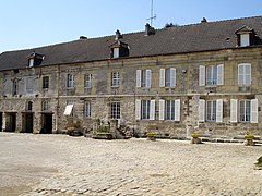 Le logis du XVIIIe siècle de la ferme de la rue aux Blés.