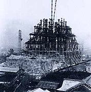 Trabajos de construcción en 1930 para reproducir el castillo original en hormigón.