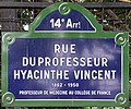 Plaque de rue de la rue du Professeur-Hyacinthe-Vincent.