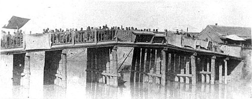 Pont chinois établi sur le Ta-Tsin-Ho