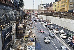 Södergatan norrut från Högbergsgatan 1964 (vänster) och 1989 (höger).