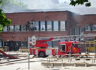 Huvudbyggnaden brinner, juni 2020.