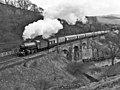 Thompson_5P6F_260_K1_class_crosses_Sherif_Brow_Viaduct