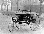 Triciclo de Benz à gasolina