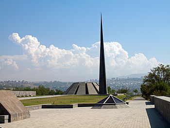 Tsitsernakaberd, mémorial du génocide arménien.