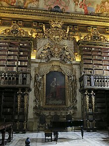 "Talha Dourada" gilded woodcarving. Biblioteca Joanina 1717-1728, University of Coimbra Biblioteca Joanina Universidade de Coimbra IMG 0664.JPG