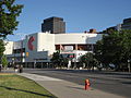 Copps Coliseum con vista del este en York Boulevard