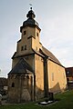 Evangelische Kirche mit Innenausstattung, Kirchhof und Umfriedung