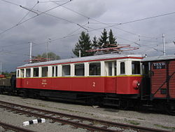 Vůz EMU 49.001 v depu Poprad