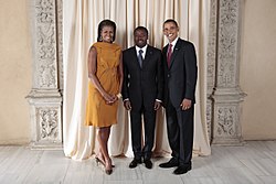 Le président togolais Faure Gnassingbé avec le président américain Barack Obama et la première dame Michelle Obama.