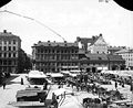 Vue de Hötorget où le nom du fondateur, Paul U. Bergström, est accroché au mur à droite. Photo: vers 1920