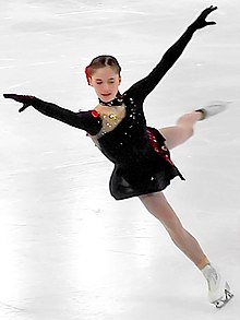 This image shows U.S. figure skater Isabeau Levito during the 6 minute warmup before the women's short program at 2022 Skate America