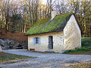 Reconstitution de la maison de Jacques-Gabriel Bulliot lors de ses fouilles au mont Beuvray.