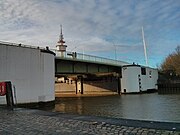 Kennedybrücke Bremerhaven mit Sturmflutsperrwerk