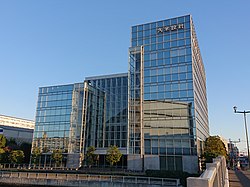 久米設計本社外観