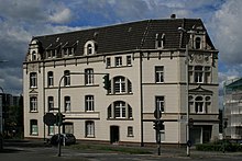 Wohn- und Geschäftshaus