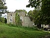 Kasteel Alensberg: De hele donjon van het vijftiende eeuwse kasteel, oude delen en boerderij=bakkerij aan de Rue du Village n°11 en het exterieur van de oude boerderij Langhaag Street n°4 (EA) en het park Alensberg