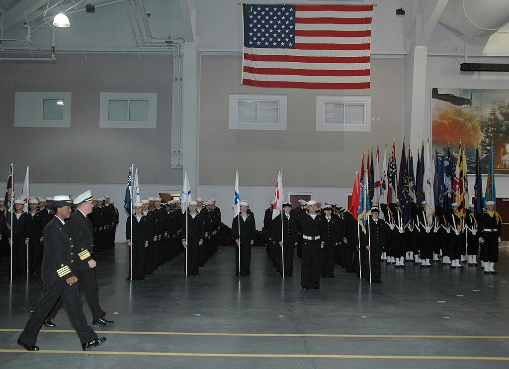 1024px-Recruit_graduation_at_USS_Midway_Ceremonial_Drill_Hall.jpg
