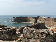 The Maratha sea fort of Sindhudurg, India. Sindhudurg Fort West wall.jpg