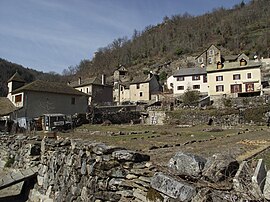 The village of St-Léger-de-Peyre in the Colagne valley, north of Marvejols