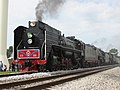 30. KWChinesische Dampflokomotive der Klasse QJ der Railroad Development Corporation auf Besuch in Illinois