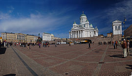 Сенатська площа у Гельсінках, травень 2009 року