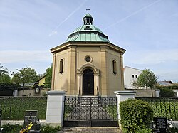 Hřbitovní kaple na rodinném hřbitově Waldstein-Wartenbergů