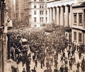 Wall Street during the bank panic in October 1907. Federal Hall National Memorial, with its statue of George Washington, is seen on the right. 1907 Panic crop.png