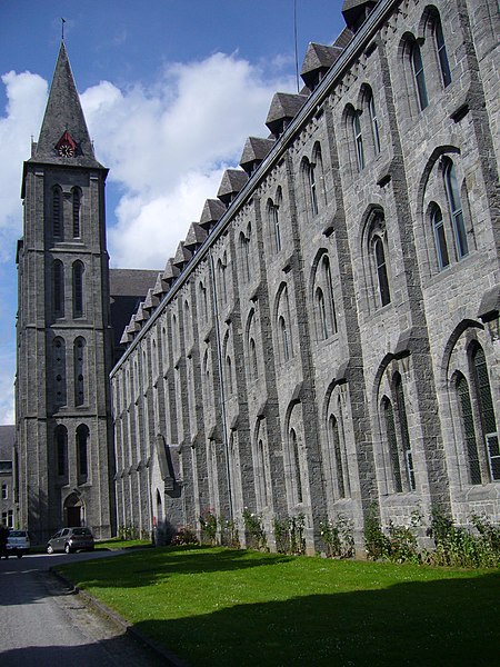 450px-Abbaye_Maredsous.jpg