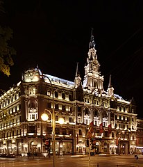 Anantara New York Palace Budapest Hotel at night