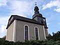 Kirche mit Ausstattung, Leichenhalle mit Ausstattung, Friedhof und Einfriedung