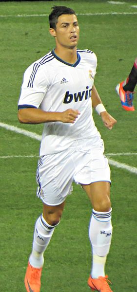 Ficheiro:Cristiano Ronaldo, 2012.JPG