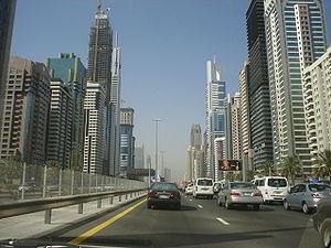 La Sheikh Zayed Road à Dubaï