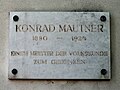 Gedenktafel für Konrad Mautner am Mautnerweg in Wien (2019)