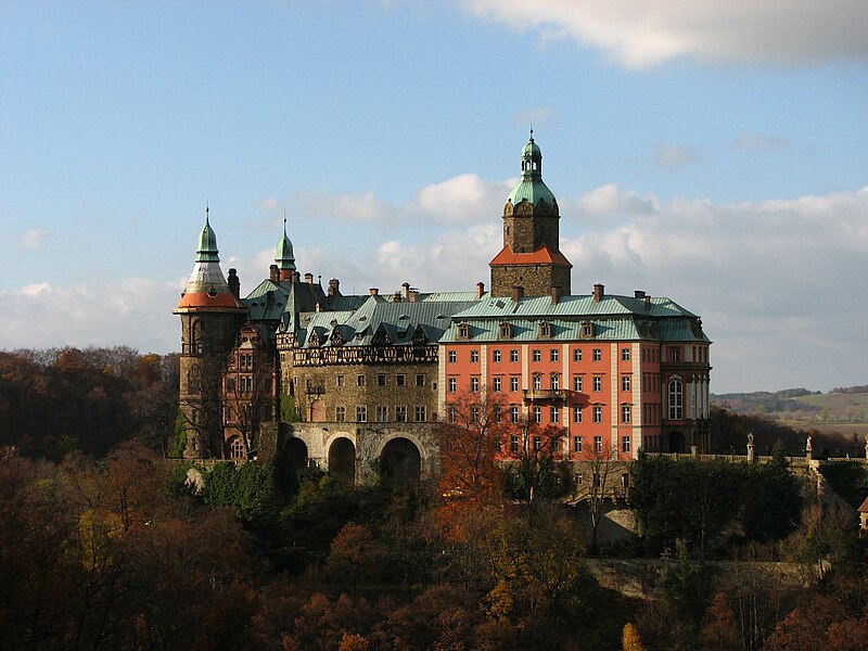 Plik:Ksiaz castle.jpg