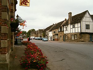 English: Image of the High Street of Lacock Vi...
