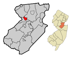 Location of Highland Park in Middlesex County highlighted in red (left). Inset map: Location of Middlesex County in New Jersey highlighted in orange (right).