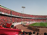Уболівальники столичного ФК «Персеполіс» («Червона армія») на стадіоні Азаді