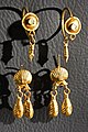 Erimtan museum Earrings in gold