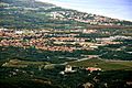 Argelès-sur-Mer, im Vordergrund das Château Valmy, vom Tour de la Massane aus gesehen