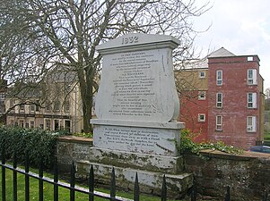 Fosse et monument dédié au choléra, cimetière de l'église St Michael, Dumfries, Écosse.