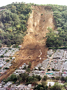 Földcsuszamlás a 2001-es földrengés idején