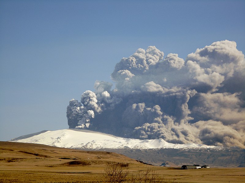 L'Eyjafjöll en 2010 : éruption du 17 avril 2010