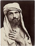 självporträtt i arabisk klädsel, 1890-tal